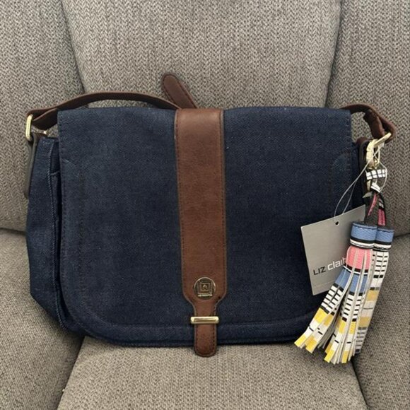 👜 Liz Claiborne Denim Crossbody Bag - NWT – Stylish Everyday Messenger - Picture 3 of 5
